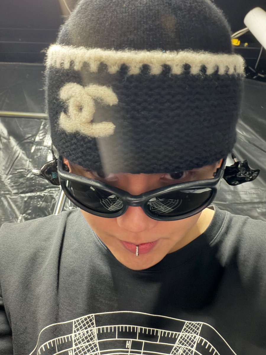 tmakership's tweet photo. 🦔 weverse dm #choihyunsuk #treasure https://t.co/fsH6vaBd7I