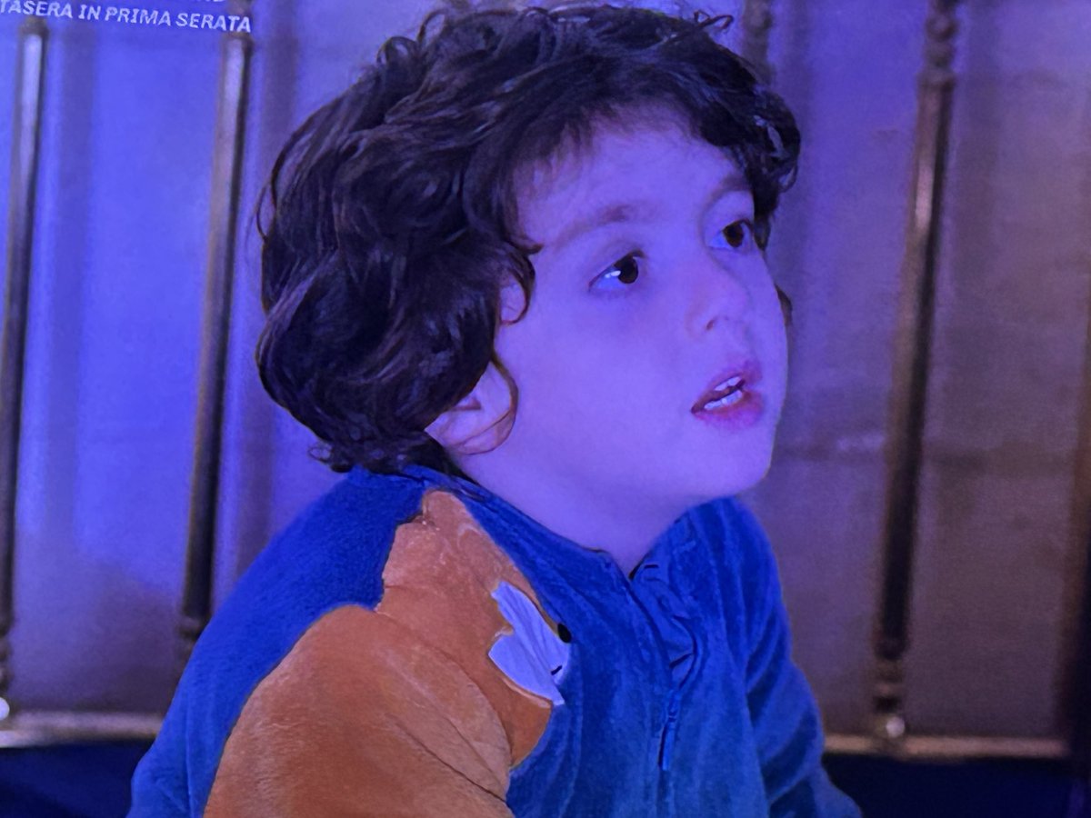 pezza_sonia's tweet photo. Il respiro di Cihan … come li guarda #faraway https://t.co/3aIvYozAH9