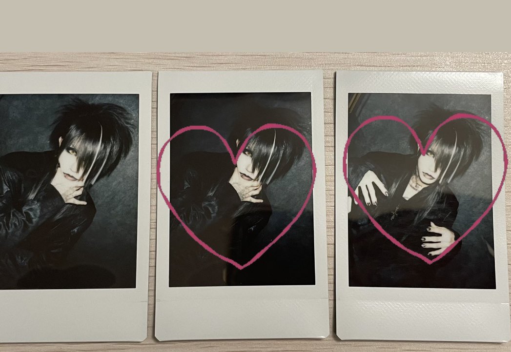 ng__s2's tweet photo. @6_96_rn 検索より突然のお声がけ失礼いたします。ハートマークをつけたチェキがまだお手元にございましたらお譲りいただきたいです。ご検討の程よろしくお願いいたします。 https://t.co/jZYxb27VAY