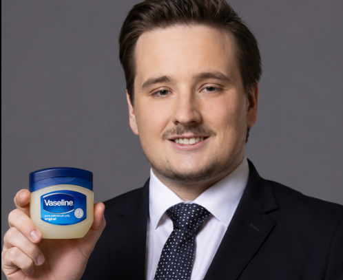 Embportal's tweet photo. Slika dneva!
Prodajalec meseca julija, Lenart Žavbi! https://t.co/h6c1Qd5LPF
