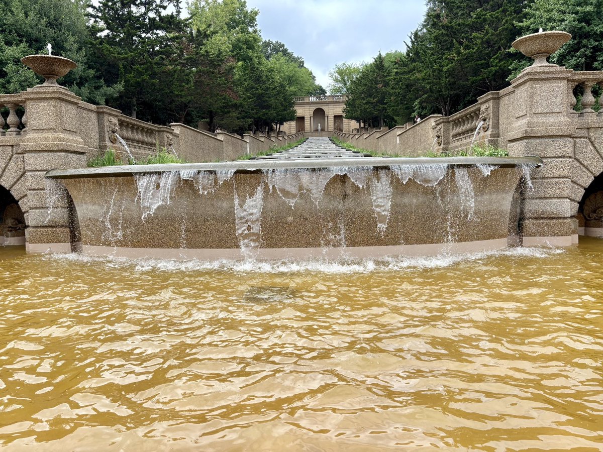 WaysMeansCmte's tweet photo. Every body of water they touch is a disaster. https://t.co/NMwGcdpOXf