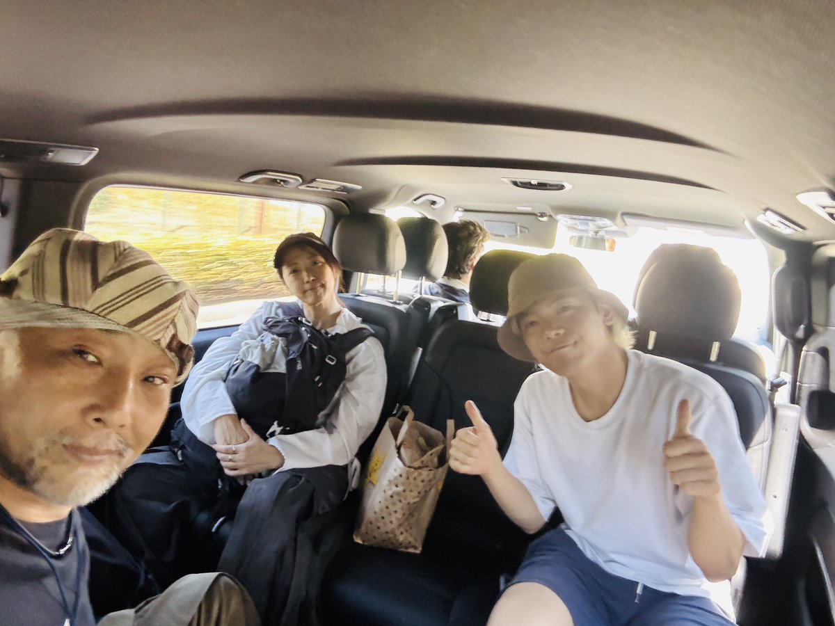 kamuitetsuro's tweet photo. 無事にパリに着きました！

みんなを待ちます。

#剱伎衆かむゐ #japanexpo #paris #samurai #kamui https://t.co/KKl9jJ6wa1