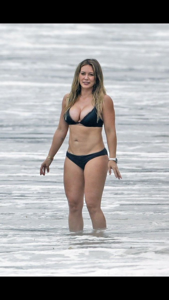 yourself_44's tweet photo. Hilary Duff at 38, mother of 4 sons Still hotter than most Genz celebrity🥵🤯 https://t.co/WlBqFuvXLk