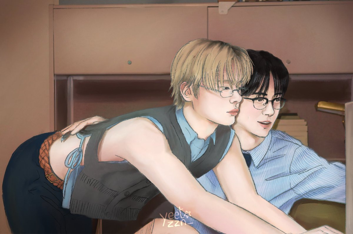 yeetzzn_'s tweet photo. in the office #soojun https://t.co/J82mcjO3rC