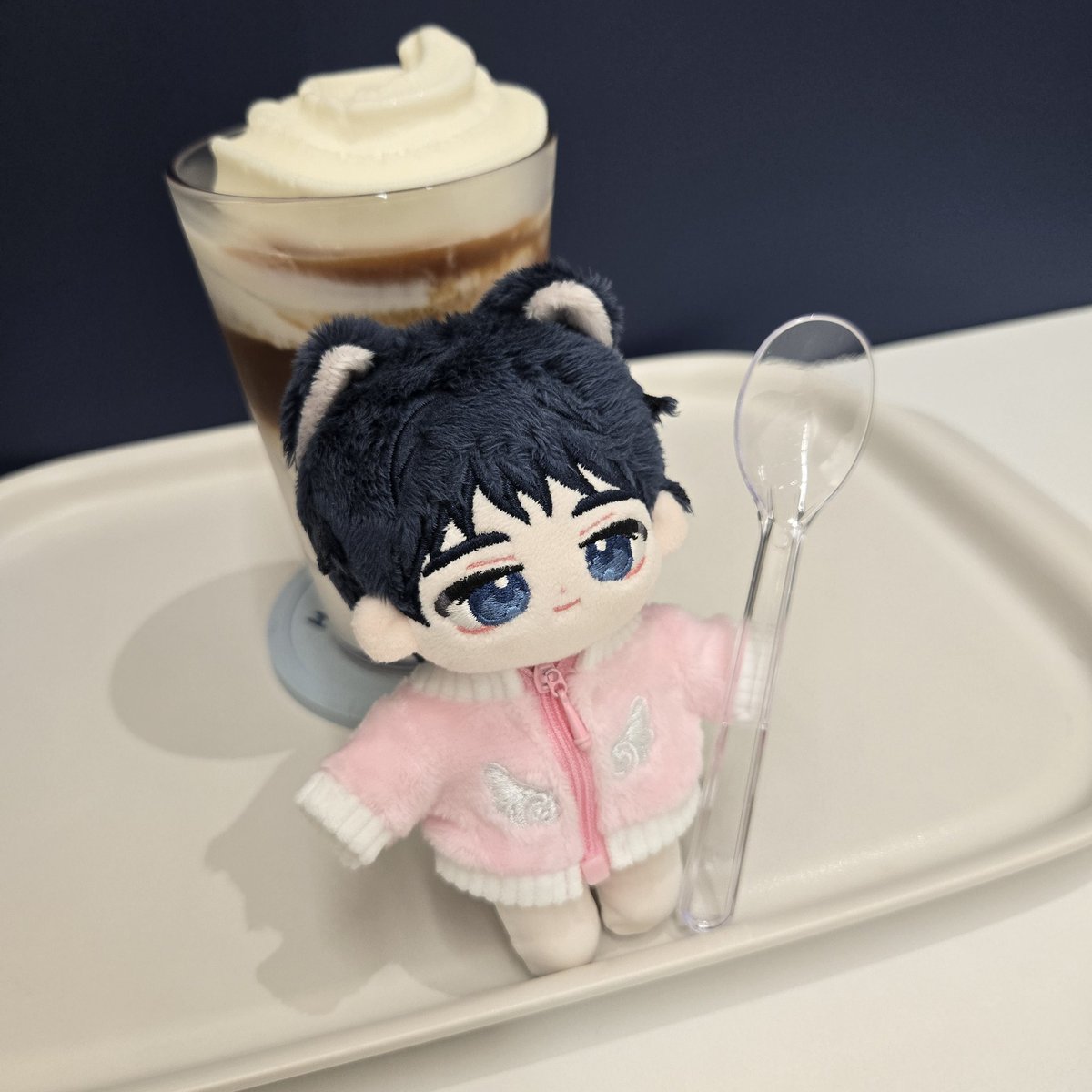 GN0_0's tweet photo. 꾹짱우 핑크도 잘어울려 귀여워... https://t.co/nHeAZhYRx4
