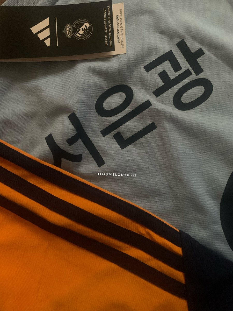 btobmelody0321's tweet photo. 070826 서은광 인스타 라이브 Seo Eunkwang IG live

He finally used my gift ㅜㅜ 😭🫶🏽
The thing is…I made a mistake when I ordered it..  It was a customized shirt lol ㅋㅋㅋ

I wrote on my letter that he can use it as a sleepwear instead ㅋㅋ 🥹

은광 뉴 피부.. 사랑해!!! https://t.co/zZX0hScxYw