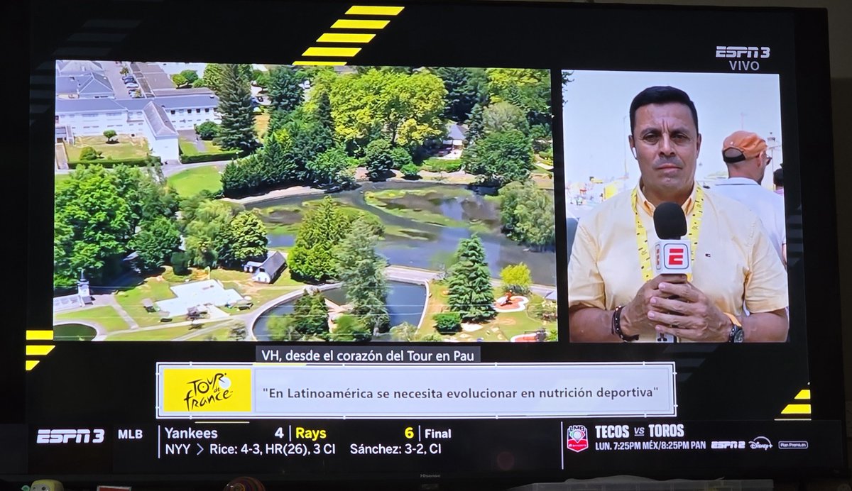 aaron_223's tweet photo. Que pedo con @espn llevan más de 20 minutos pasando a este fulano y paisajes, pongan la carrera! @LeTour @ESPNmx escucharlos hablar puras burradas y nada de la carrera https://t.co/DiUeN38Nge
