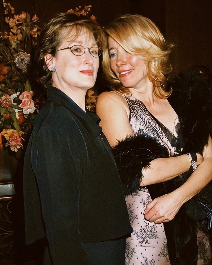 pl6zas's tweet photo. oh womanizer meryl streep, you're so dear to me https://t.co/gx7mB6SYPP
