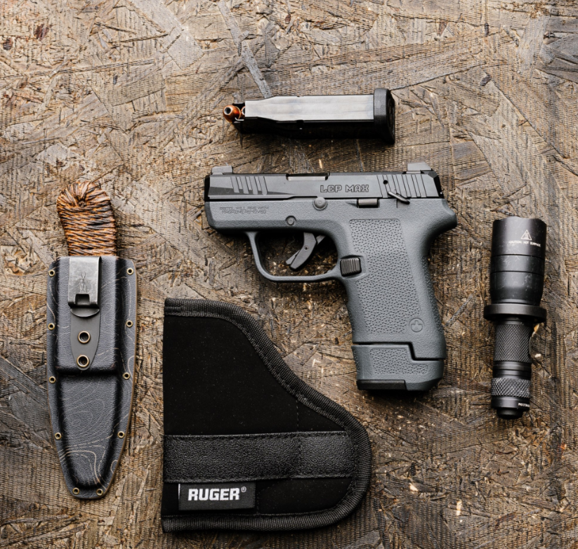 Firearms_Depot's tweet photo. Today’s light carry EDC loadout 🔥
Minimal, comfortable, and still fully capable—because sometimes less really is more when it comes to everyday carry.
What’s your go-to light carry setup? 👇💥
#EDC #EverydayCarry #LightCarry #GearLoadout #StayReady https://t.co/45jGC9T1Wc