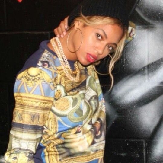 neverflipmywig's tweet photo. #rihyonce https://t.co/u3stfzS1b4