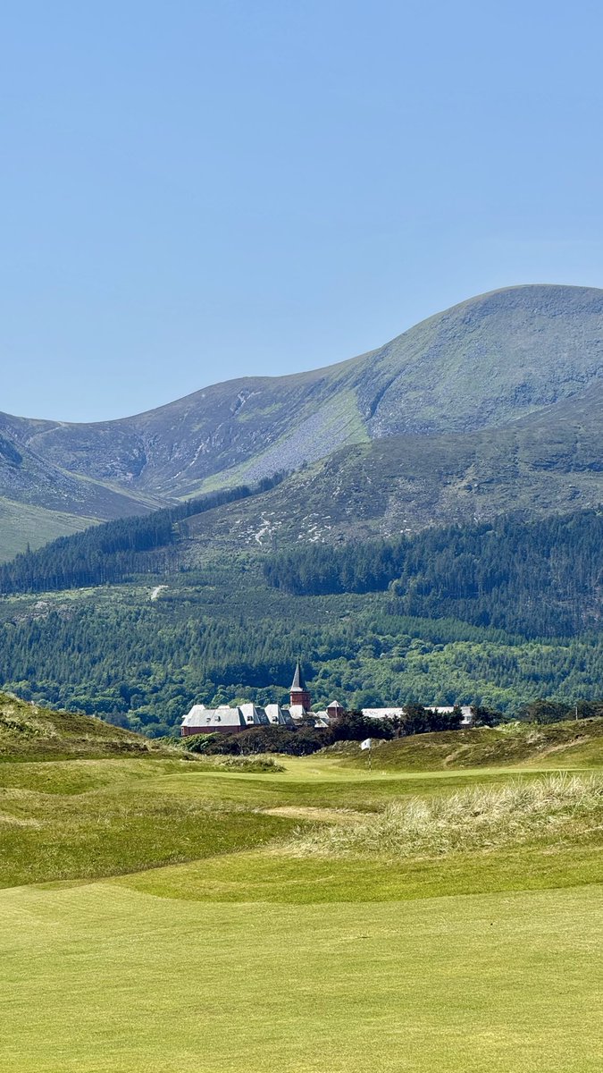 ForePlayPod's tweet photo. ROYAL COUNTY DOWN

We take on the #1 golf course in the world today at noon eastern on our YouTube channel. As special as it gets. https://t.co/EAFbhVMmf8
