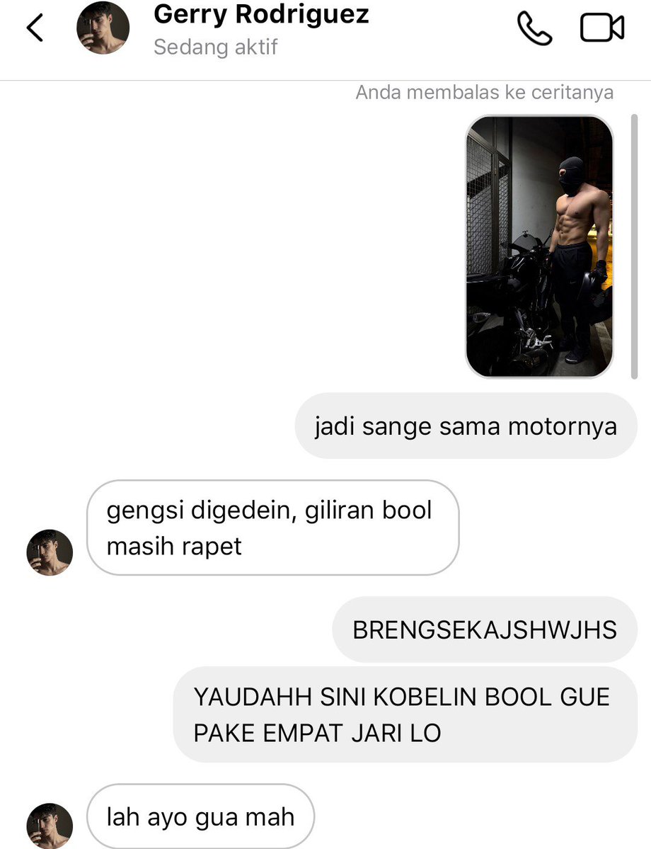 xaleston's tweet photo. — partner sekamar 🔞

sungguh sulit menahan hasrat biar ngga jadi homok soalnya punya temen sekamar yang binal 

( bxb ) https://t.co/tJKHa5B24Y