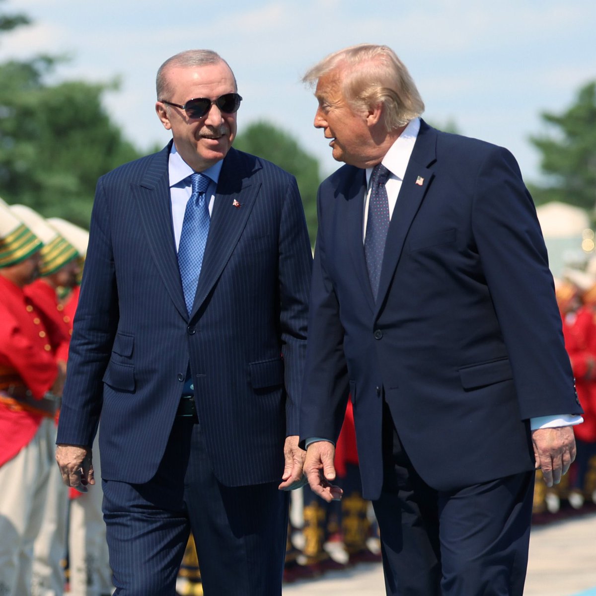kiyaslayan's tweet photo. Trump’tan zirve sonrası açıklama:

Bütün yollar, her şey mükemmeldi. https://t.co/Ew6O28ozY2