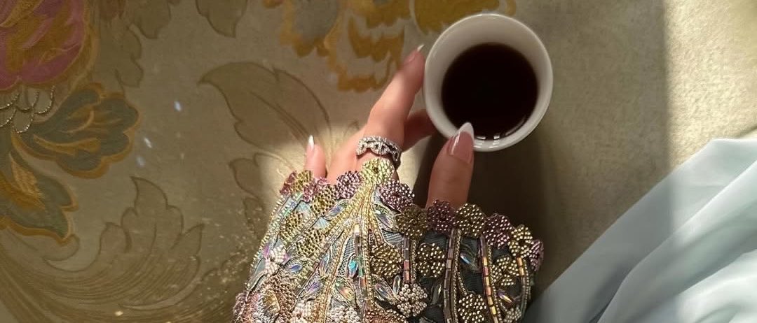 1l_L__'s tweet photo. جلّ ربٍ يوم كوّني عطاني طبعٍ يكفينيه
واختصّني بخطوةٍ ما تشبه « دروب أشكالي »❣️ https://t.co/zbdff1Be5K