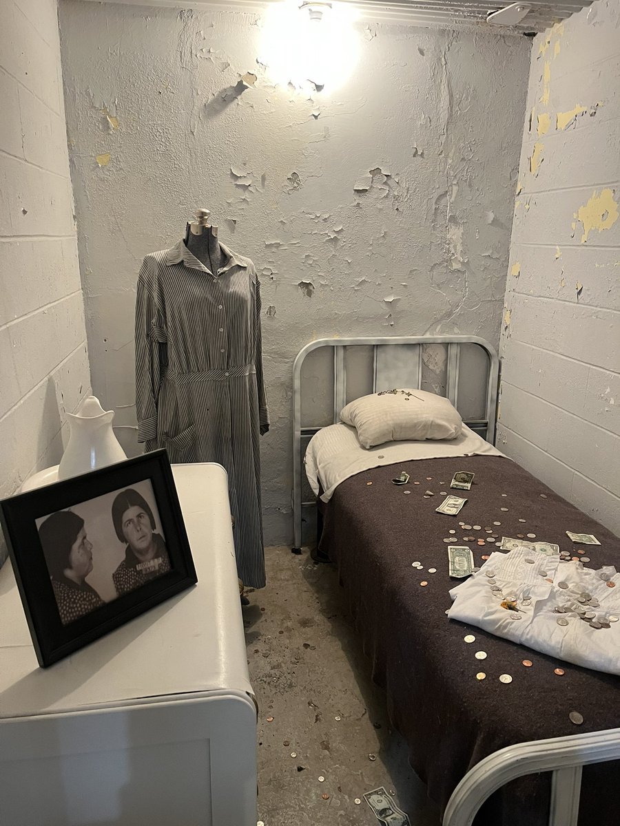 DaveCruz70's tweet photo. Morning friends. Went to the Haunted Prison in Deerlodge will try to put together my findings from there and the haunted ghost town in a video later this weekend until then here are a few pics #haunted #strange @StrangeDays2015 https://t.co/NsfolB9jm5