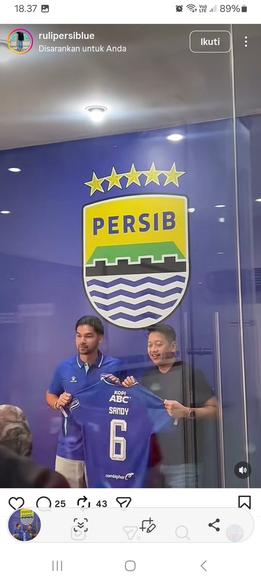 HaryOcus's tweet photo. @persibglory mana cikan rilis resmi na ti persib mun sandy walsh pake no 6?
santay mereun, rek kmna, nyiar engagement te kieu oge atuh https://t.co/PXLWsGYXUm