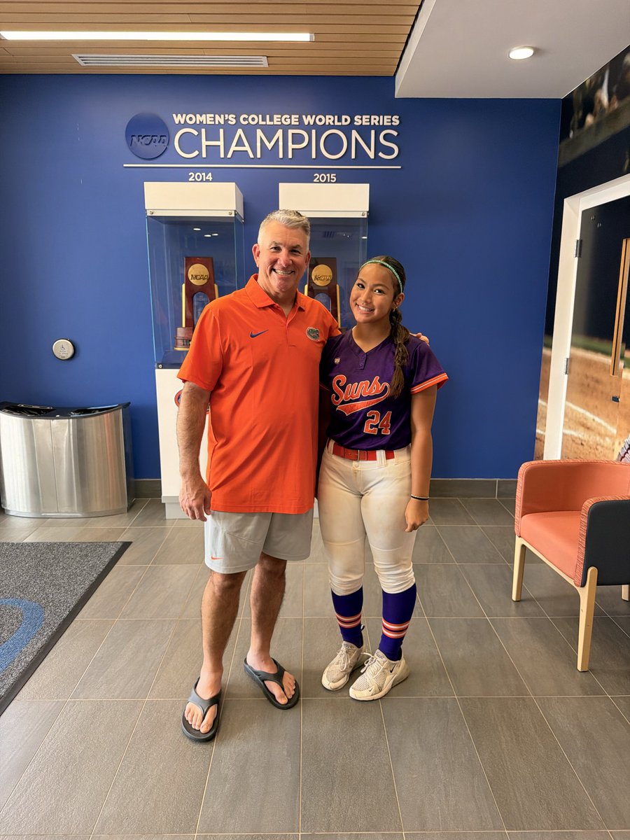 AlanaLuu2030's tweet photo. Thank you to all the coaches for your guidance, encouragement, and support throughout this UF camp. I learned so much, made unforgettable memories, and am grateful for this amazing experience. ๐๐๐งก #UFCamp #GoGators #Grateful https://t.co/XaB3aSMWdb