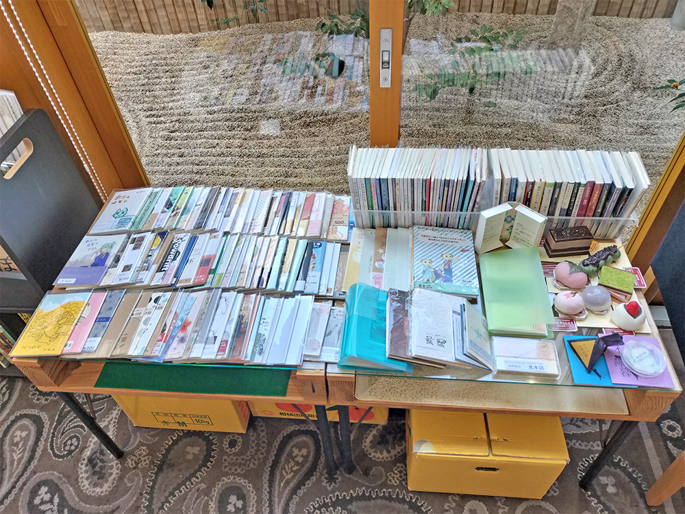 sokoroji_kyoto's tweet photo. 【そこ文再配信】
いままでご参加くださった方、また新しく参加しようかなと思って下さる方。「#そこ文」をつけてくださったらポストを拾えますので、ネットプリントのプリント番号のみ、まとめます。
https://t.co/FkhBaWxphm https://t.co/1xDLMNWOi5
