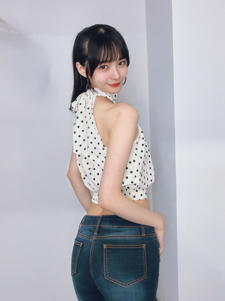 noa_meru_04's tweet photo. 後ろ姿も！！！ https://t.co/cI9cBJqlnY