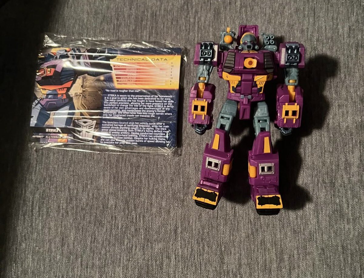 Caltainty's tweet photo. Decided to try to sell my Botcon strika since I have the mmc strika. Offers only. Don’t have a definitive price. https://t.co/KzRLgdPaEl