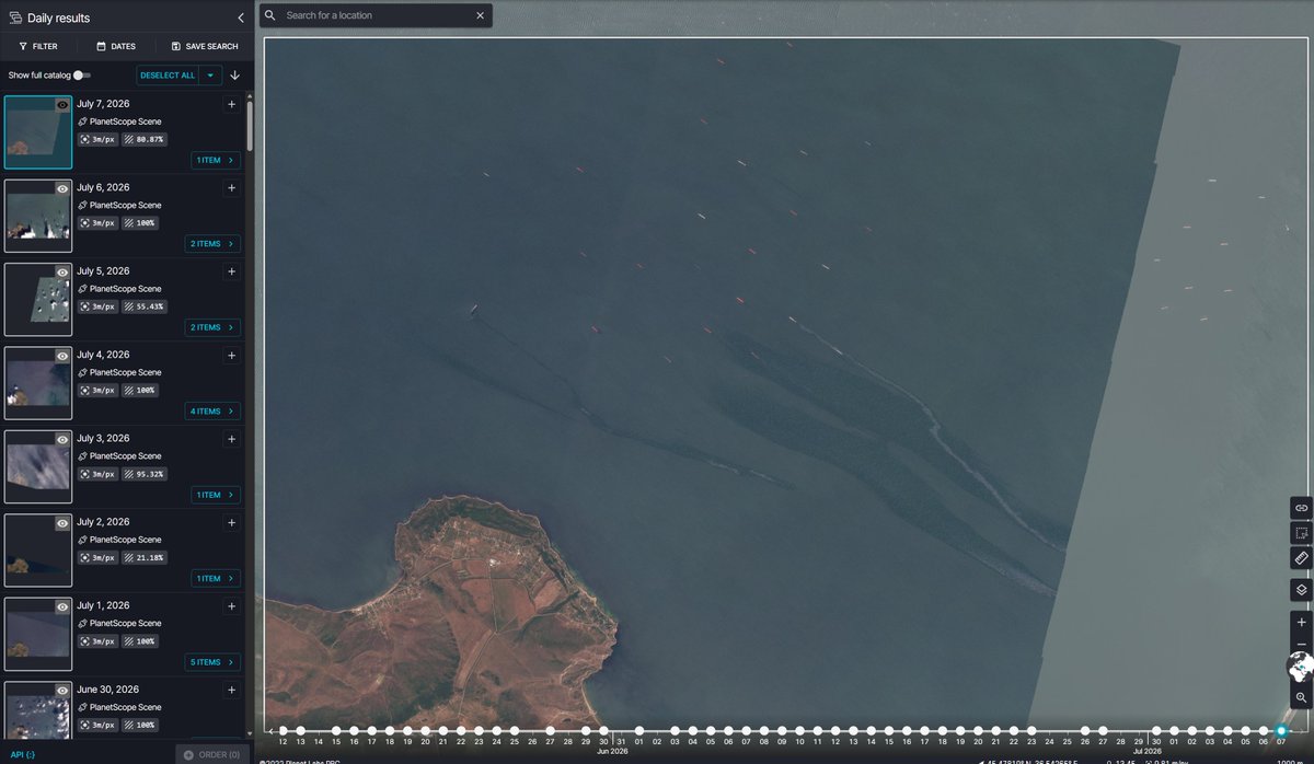linus_at's tweet photo. Imagery taken by @planet yesterday shows the aftermath of Ukrainian attacks on oil tankers on their way to supply Crimea. Oil slicks extend for many kilometers. FIRMS (NASA's space-based fire detection) also indicates at least one ship was ablaze. https://t.co/T64vhy6AVB