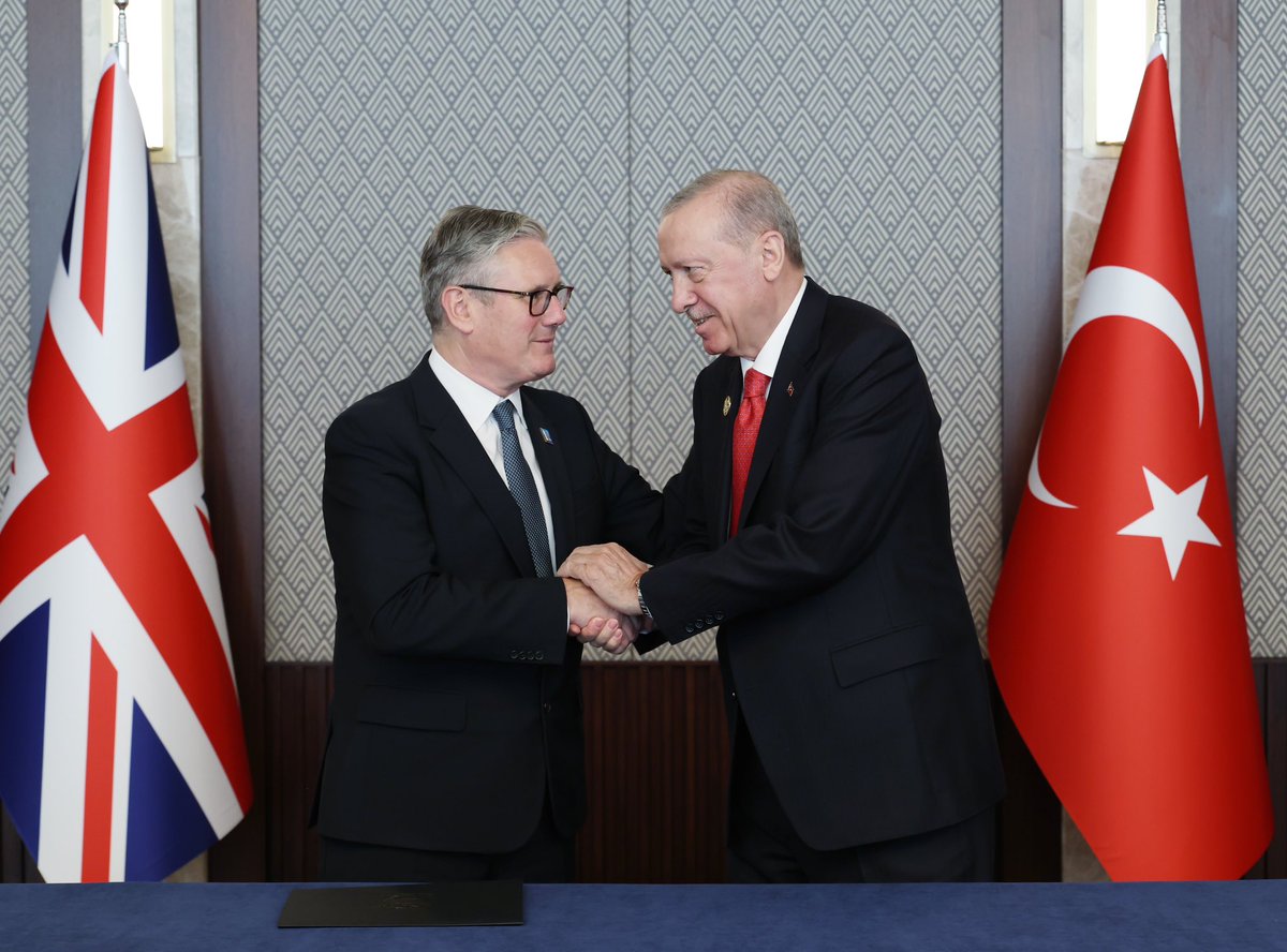 tcbestepe's tweet photo. Cumhurbaşkanımız Sayın Recep Tayyip Erdoğan, Birleşik Krallık Başbakanı Starmer ile bir araya geldi https://t.co/WQF49vvbOc https://t.co/aKHuUrILfp