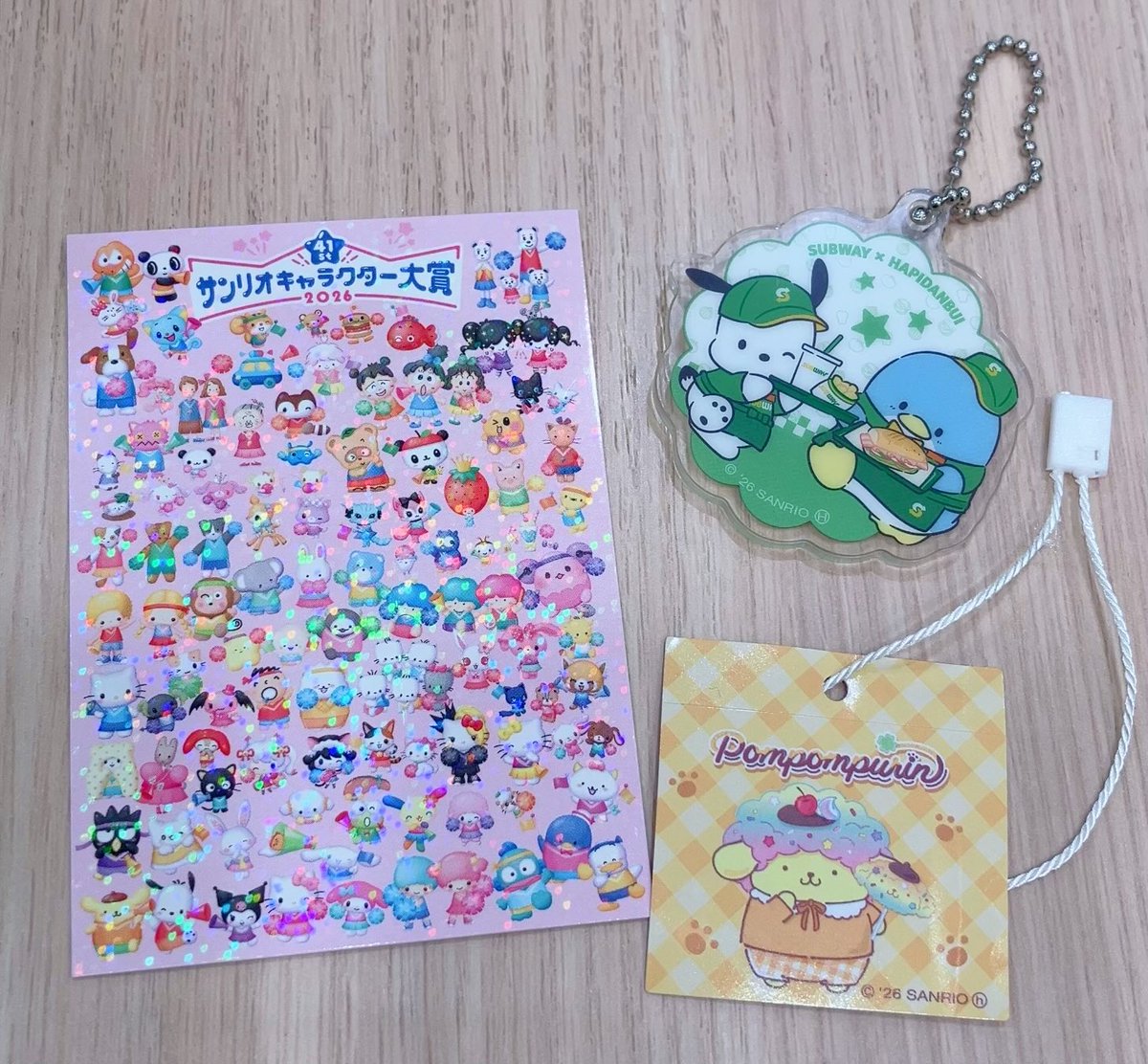 yukapmp's tweet photo. 今日からサブウェイ×はぴだんぶい🎶
アクキー自引きできず🫠
ちょうどけろっぴバースデーグッズも今日からだから
おにぎりけろっぴ捕獲してきた🐸
キャラ大の感謝状とプリンのシールももらえた🫶 https://t.co/IYIdEZqi1P