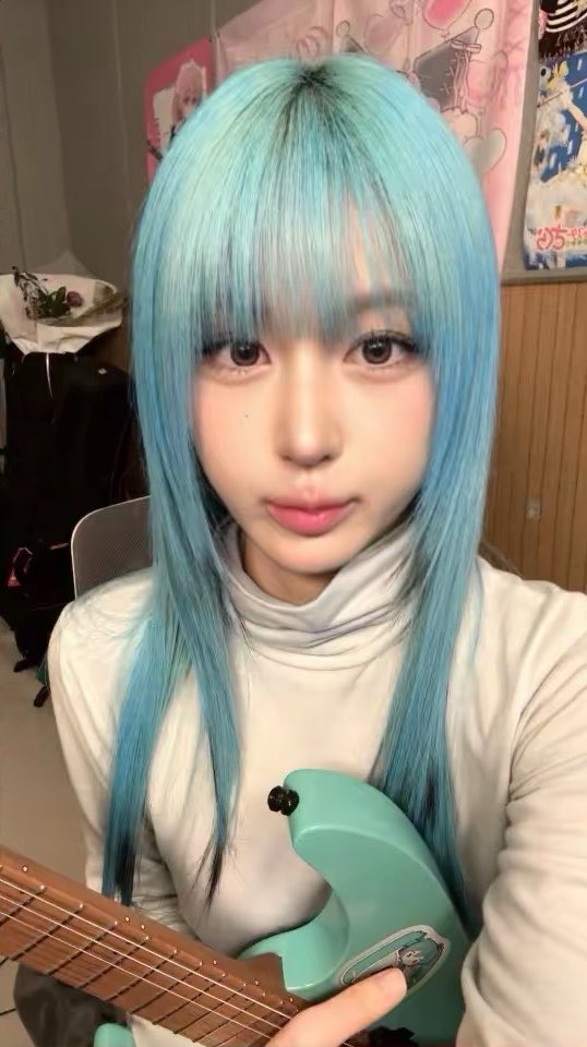 ppottoday's tweet photo. 나롱듀스 101
당신의 나롱에 투표하세요
1.핑발 2.청발 3.금발 4.흑발 https://t.co/MhpHMAeCIp