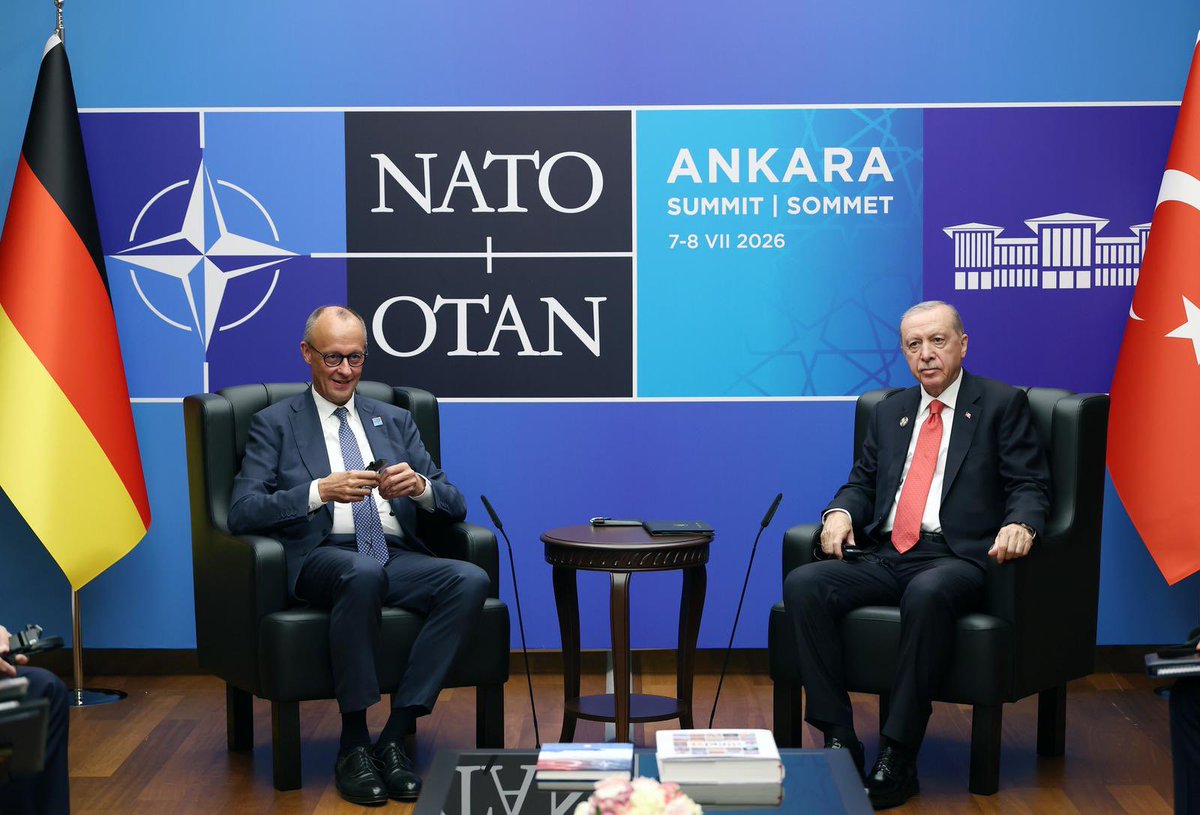 MertLeventkanli's tweet photo. Cumhurbaşkanımız Sn @RTErdogan, 
36.⁠ ⁠NATO Devlet ve Hükümet Başkanları Zirvesi Kapsamında Almanya Başbakanı Friedrich Merz İle Bir Araya Geldi. 

#NATOsummit https://t.co/DjrVr8lQd3