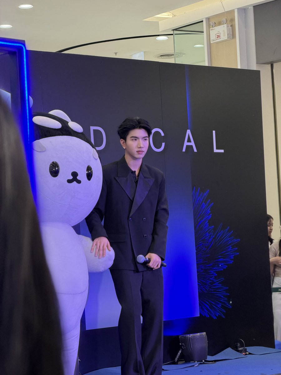 bodybenzkit's tweet photo. วันหนึ้งมี 24 ชม. คีนใช้ชีวิตเผื่อทุกคนไปแล้ว 50 ชม. ใช้คุ้มมากก เช้าฝึกงาน เย็นมาเตรียมเนื้อร้องเพลง เลี้ยงหลาน ออกงาน เล่นกับฟค จบงานเป็นลูกที่ดีของมาม๊า ㅠㅠ  เหนื่อยมั้ยน้องคีน พักผ่อนอีทของอร่อยเย้อๆเลยน้า เก่งมากเน้ยย 🫳🏻

#keenkeno https://t.co/ffmzGSTNfW