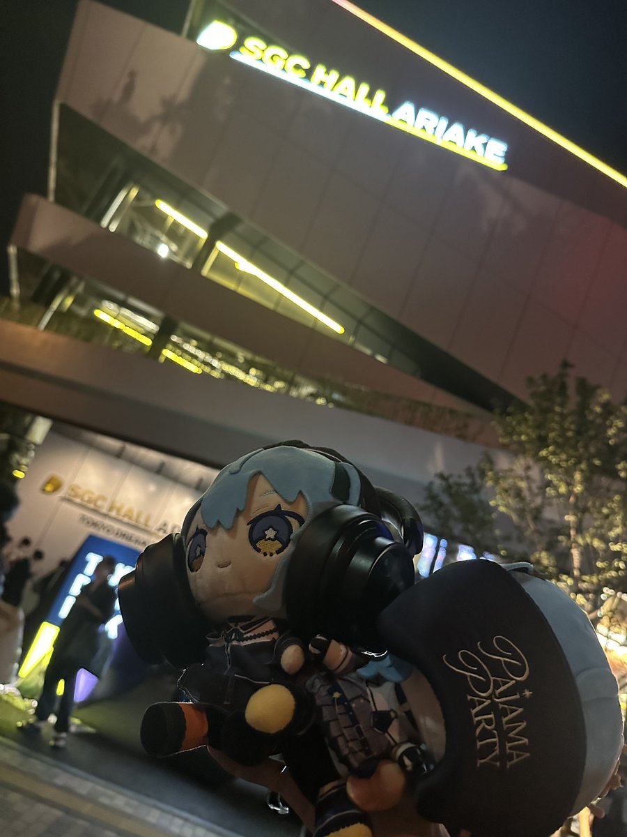 AzComet_Tokyo's tweet photo. いやーーまじーーでおもろかった…
星街に反応もらえたりとかはしなかったけど…😢
(ま、まぁ一回ジョイポリで話したことあるしね⁉︎)
今までにないリラックスしたイベントだったなって…
すいちゃんもStudio Stellarも星詠みもみんなありがとうーー‼︎大好きだぁあ‼️
#星街すいせい
#星詠みぱじゃぱ https://t.co/IbioJOaNL0