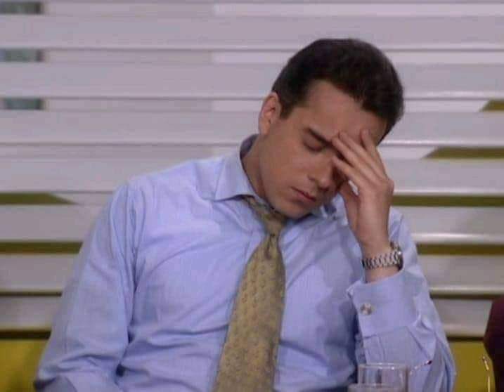 sofngtan's tweet photo. Entonces hobi comentó que yoongi ha estado muy metido en el mundial, eso quiere decir que tuvo que ver el horroroso marcador en el que quedó Colombia, nooo amigos https://t.co/GnYbJOH0pp
