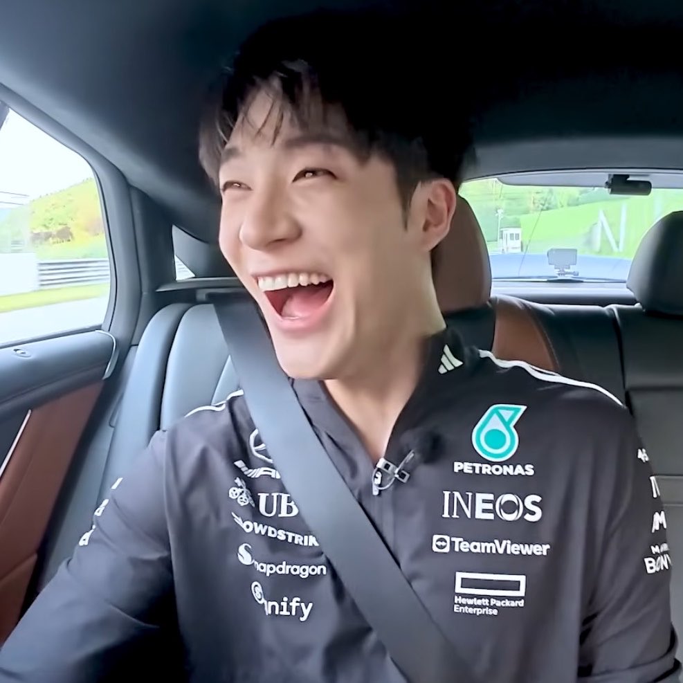 aijiyw's tweet photo. aww chenle said he’s watched jdi driving content and he’s never seen this level of excitement from jeno while filming a content before and it’s the first time he’s seeing jeno genuinely this happy, saying jeno’s so transparent (with his happy feelings). he said jeno’s super cute (exact words are “he’s so cute i can d*e) and that jeno’s eyes were sparkling and smiling 🥹🥹🥹

WE ALL THOUGHT THE SAME LELE 🥹🥹🥹