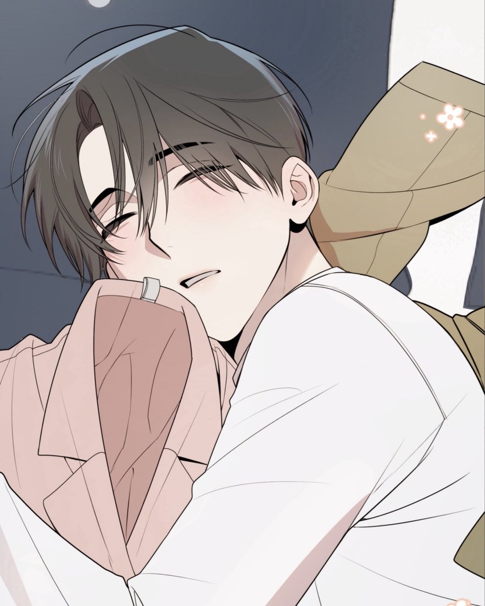 lover_astrid's tweet photo. They just broke up only to find his ex boyfriend nesting in his clothes https://t.co/RDbtX8f5zZ