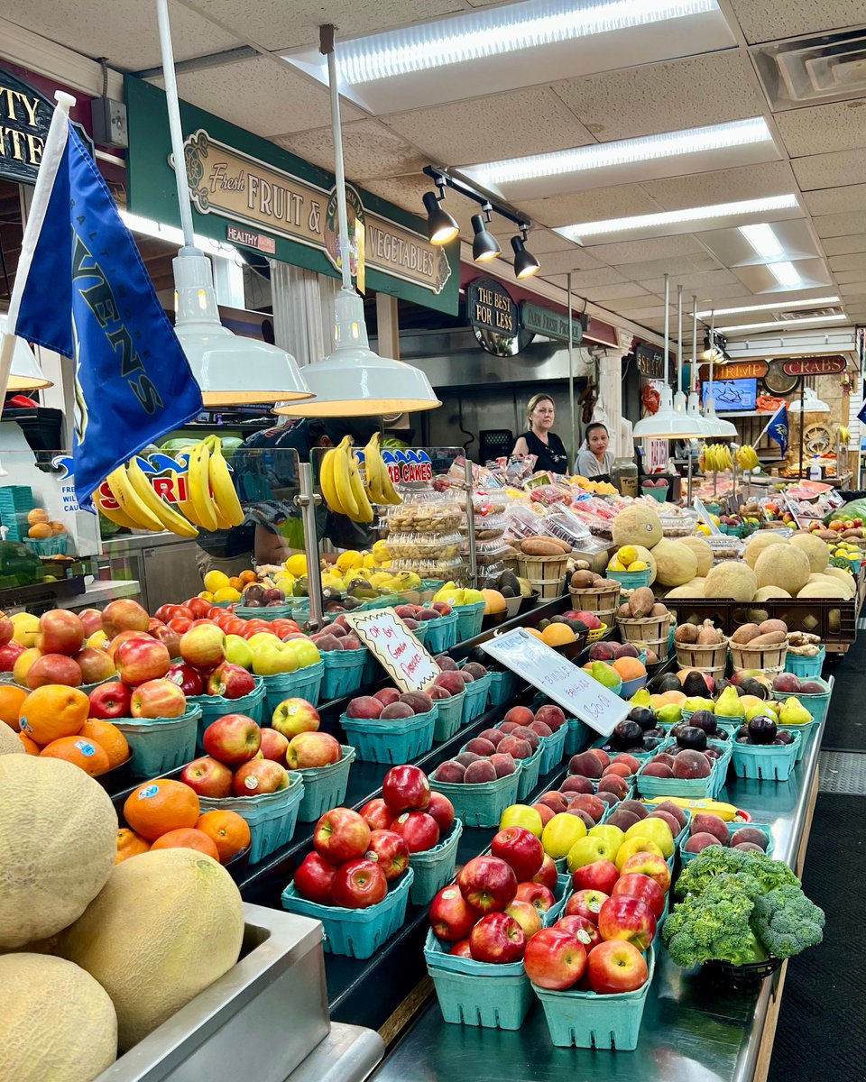 ThePatapscoMkt's tweet photo. Whether you're looking to shop 'til you drop or enjoy good food and fun times with family and friends, the Patapsco Flea Market is the place to visit! From large indoor and outdoor markets to our Tiki Bar and The Deck, explore everything we have to offer this Saturday and Sunday. https://t.co/rHT7Y4OeR2