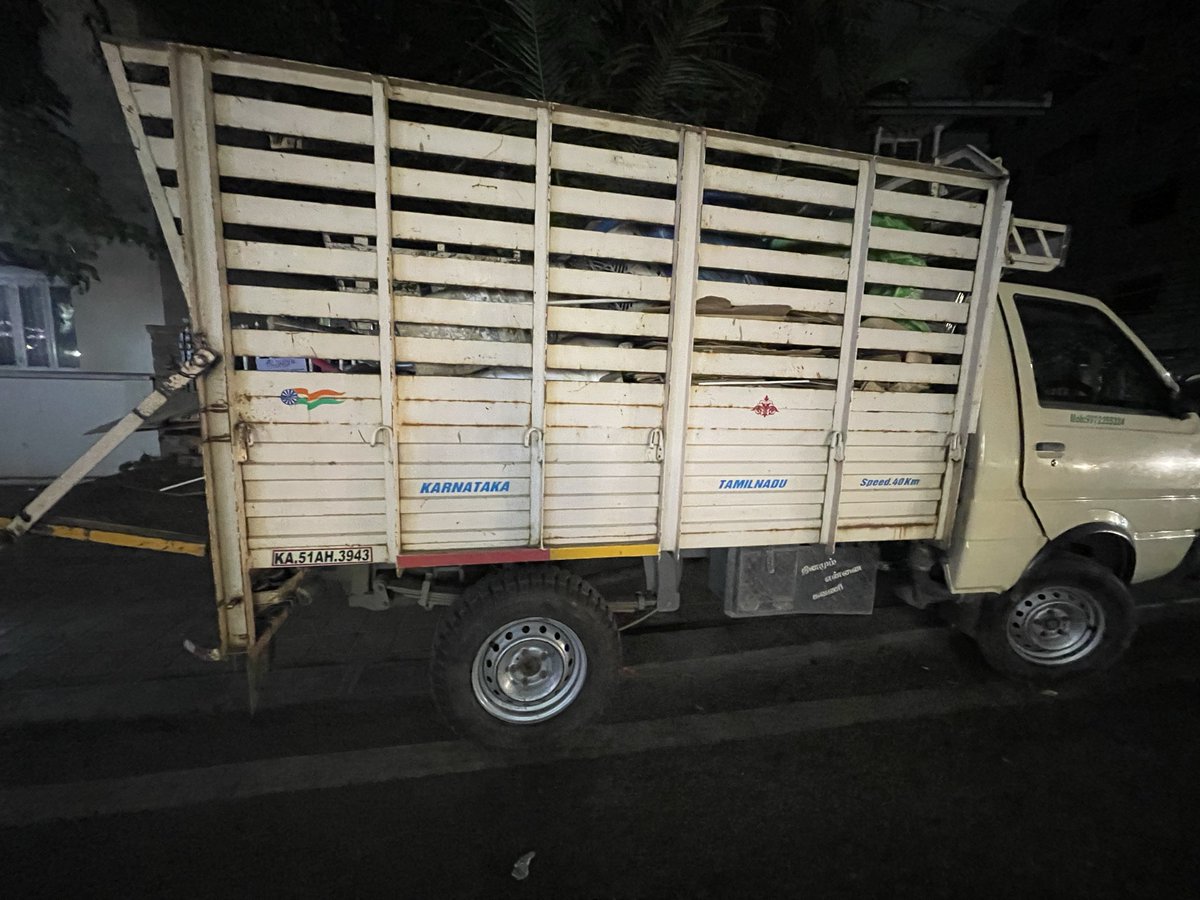 SidDebV's tweet photo. Habitual parking hazard at 1st Main, 1st Block, Koramangala. Truck KA51AH3943 consistently blocks our driveway, trapping residents. Repeated requests ignored; returns daily. Please help. 🙏
@blrcitytraffic @CPBlr @KoramangalaTrf @Traffictech_BTP
#BangaloreTraffic https://t.co/4AzxLwpj0f