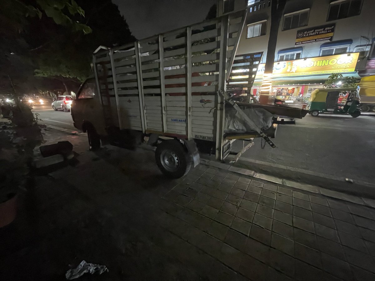 SidDebV's tweet photo. Habitual parking hazard at 1st Main, 1st Block, Koramangala. Truck KA51AH3943 consistently blocks our driveway, trapping residents. Repeated requests ignored; returns daily. Please help. 🙏
@blrcitytraffic @CPBlr @KoramangalaTrf @Traffictech_BTP
#BangaloreTraffic https://t.co/4AzxLwpj0f