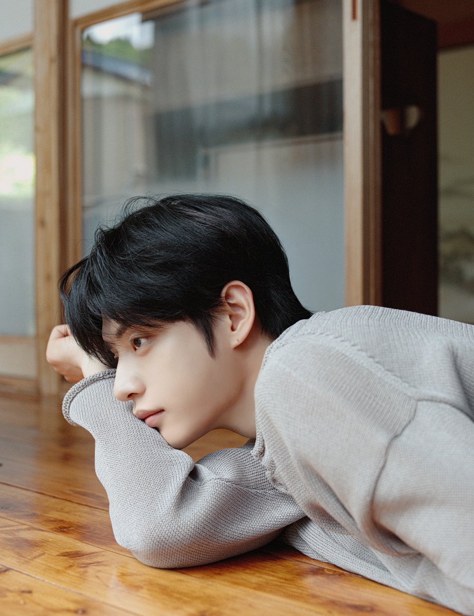 ZB1_jp's tweet photo. ZEROBASEONE Japan 2nd EP
 『回帰𝐿𝑂𝑉𝐸』

Concept Photo (PIECE ver.)
#KIMJIWOONG #キムジウン

2026.08.19 Release

💿 https://t.co/thGRbw74TU

#ZEROBASEONE #ZB1
#回帰LOVE
#イグジステンス #ZEROBASEONE_イグジステンス https://t.co/1JEA6Km4K9