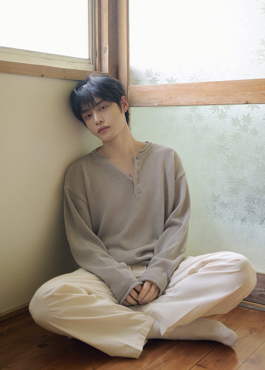 ZB1_jp's tweet photo. ZEROBASEONE Japan 2nd EP
 『回帰𝐿𝑂𝑉𝐸』

Concept Photo (PIECE ver.)
#KIMJIWOONG #キムジウン

2026.08.19 Release

💿 https://t.co/thGRbw74TU

#ZEROBASEONE #ZB1
#回帰LOVE
#イグジステンス #ZEROBASEONE_イグジステンス https://t.co/1JEA6Km4K9