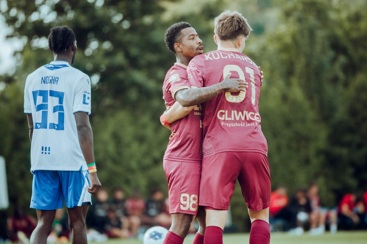 PiastGliwiceSA's tweet photo. Pierwsze nieoficjalne trafienia dla Piasta Gliwice odnotowane! 🎯
Maciej Kucharski | #PIAFCB
Samuel Ntamack | #PIAMIE https://t.co/LnOFcMZVl5
