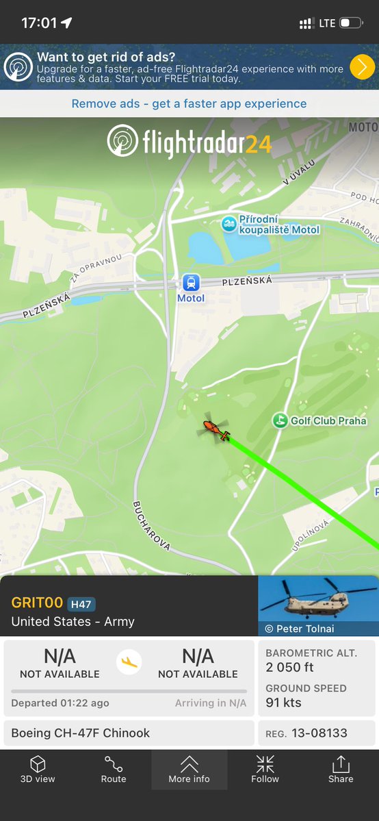 RadekSoltys's tweet photo. Pro milovníky letadel a helikopotvor, Chinook nad Prahou. Právě teď. https://t.co/fngrAY3poW