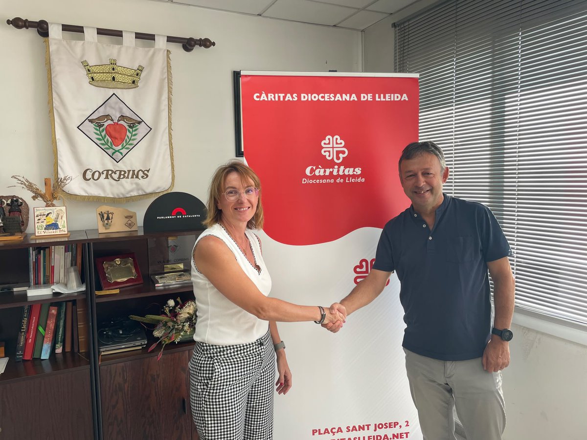 CaritasLleida's tweet photo. 💙 Acollir és el primer pas per construir oportunitats!

A Corbins hem posat en marxa, amb l'@AjCorbins, un nou espai d'acollida per a persones temporeres, per oferir orientació, suport i una primera resposta a les necessitats més bàsiques.

Més info 👇
https://t.co/UWV2S65ICD https://t.co/4VOotITgv2