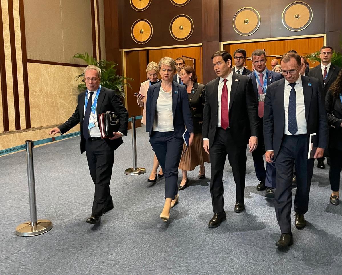 YvetteCooperMP's tweet photo. A stronger Europe within a stronger NATO.

Here in Ankara, the UK and our allies are stepping up together to strengthen our defence, increase our deterrence and our support for Ukraine.

The partnerships we build abroad make Britain stronger and more secure at home. https://t.co/aAuCsb9Tya
