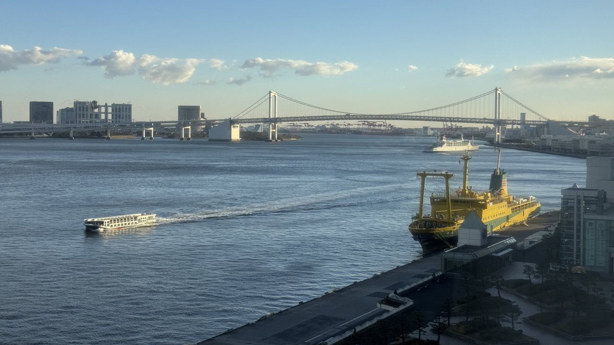 casmaru's tweet photo. 橘丸。極東の島国「瑞穂」の東部に浮かぶ小さな離島 海女取島（アマトリシマ）に就航してそう

#なのはEXGV https://t.co/UwPwvWnJss