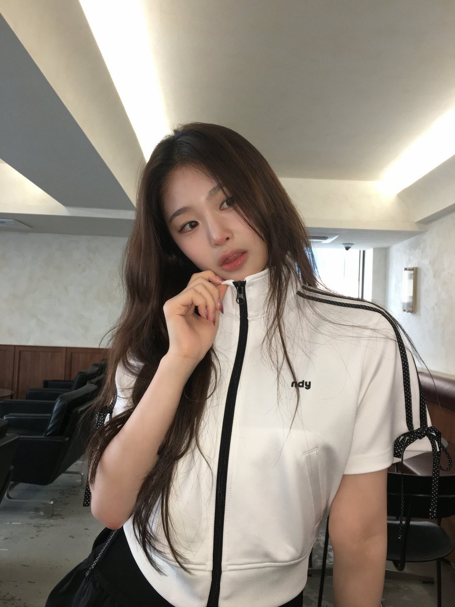 BDC_BENI's tweet photo. ☺️✨💗
수고해써오늘두

#Beni #베니 #호피걸🐯🐅✨️ 
#BabyDONTCry #BDC #베돈크 https://t.co/Dt5X4HdWq1
