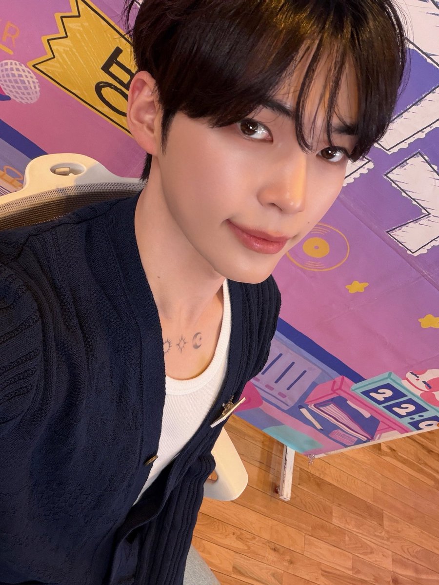 sunghanbin_twt's tweet photo. [📸]
2026.07.08
MBC FM4U '친한친구 방송반'

#성한빈 #SUNGHANBIN https://t.co/seoPqvWRI1