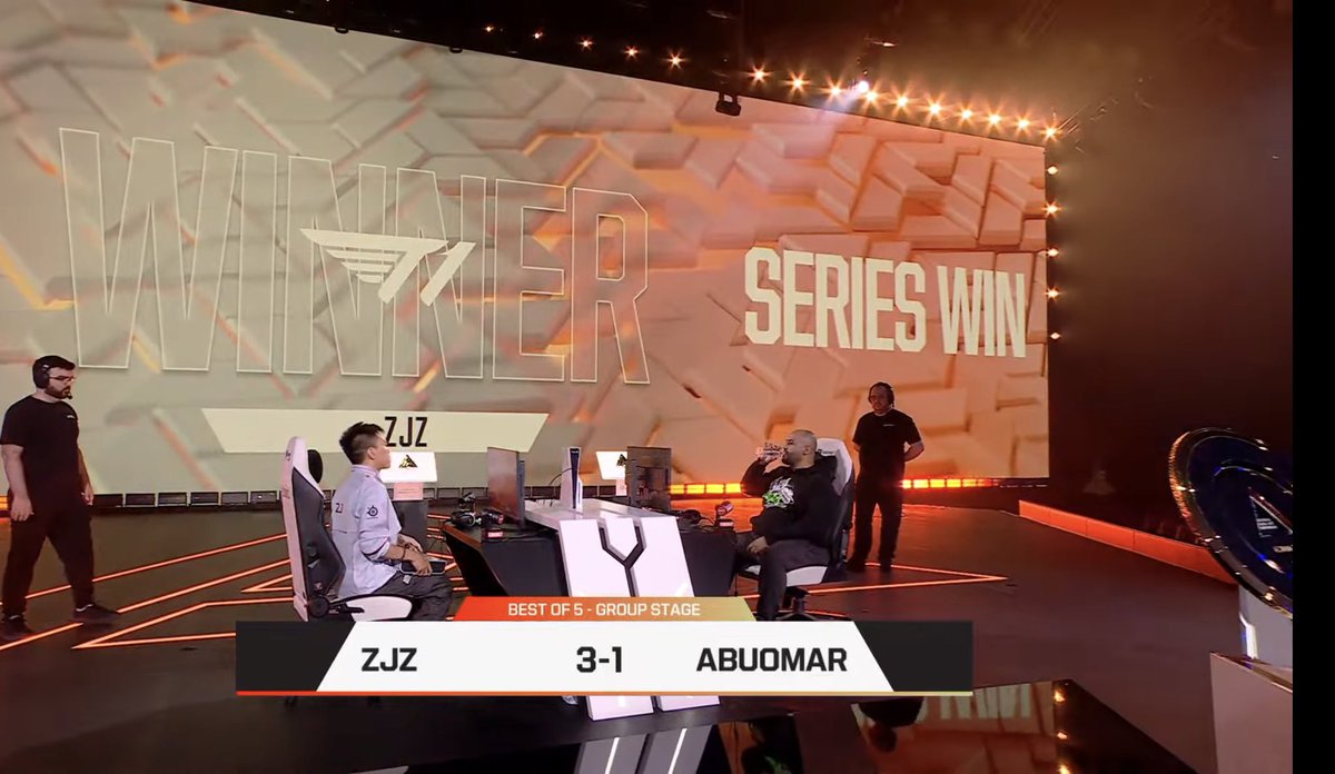 KovventhC's tweet photo. #EWC2026 Fatal Fury 🔥 Day 1 

@T1_official_gg ZJZ defeats @FalconsEsport Abuomar in 3️⃣- 1️⃣ and pushes him to Lower Bracket https://t.co/Itkwo0OAaC