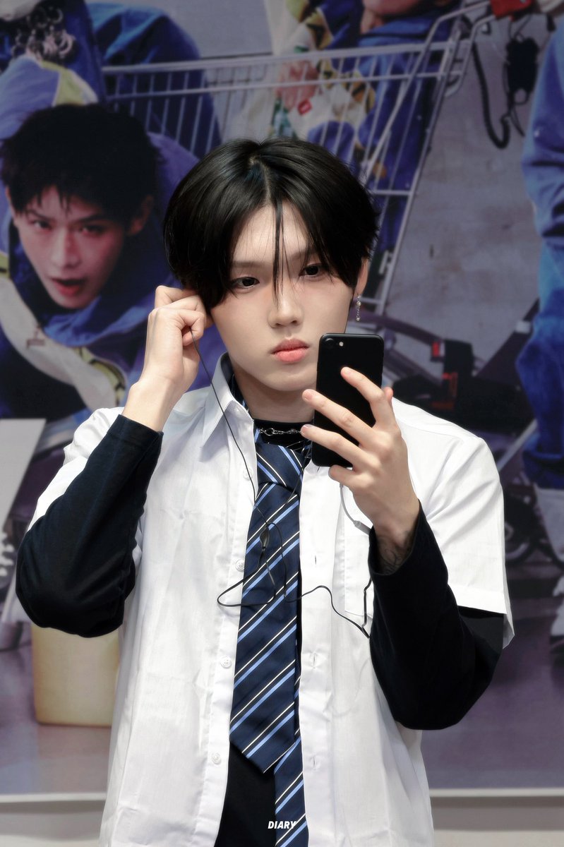 wvvdiary's tweet photo. 260708

#MODYSSEY #모디세이 
#수런 #SUREN #薛苏仁 https://t.co/CJ906h2hvZ