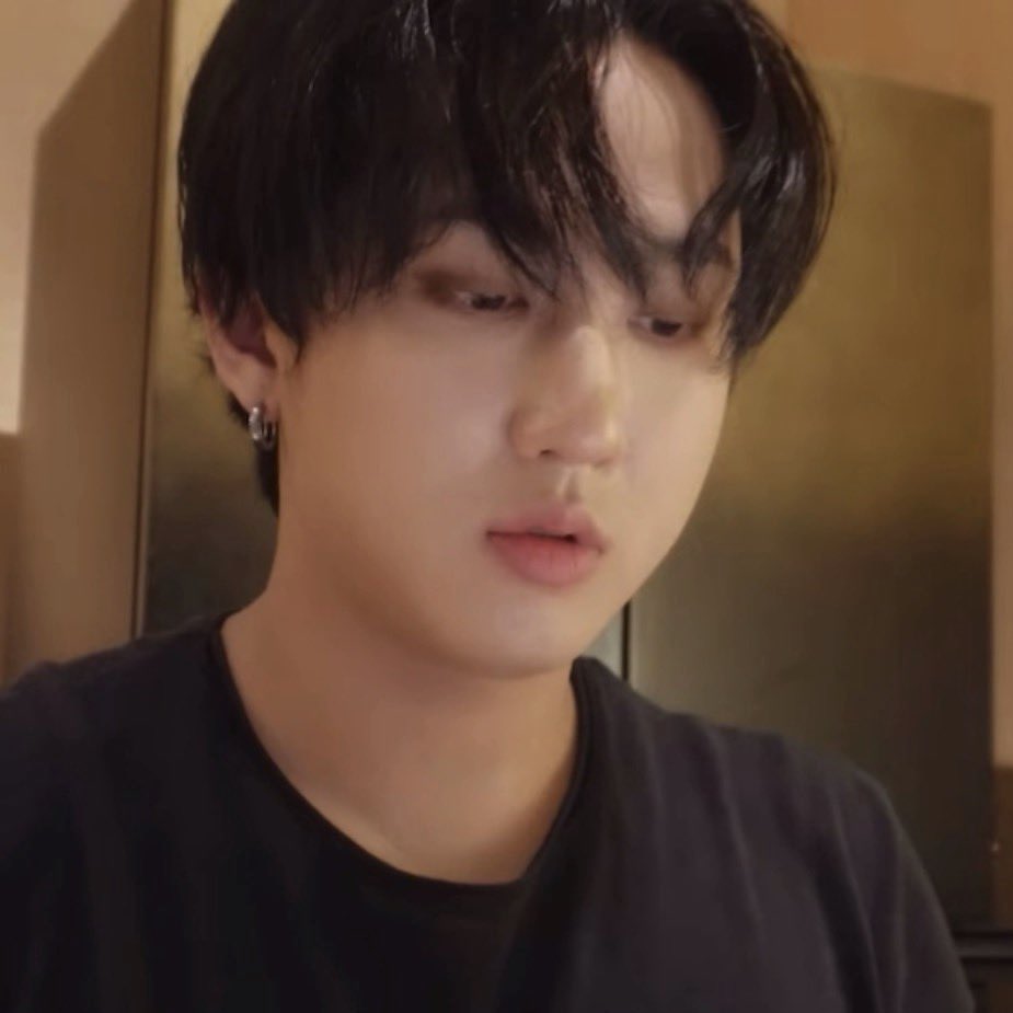 hyuniebinki's tweet photo. A face I swear that I could spend my whole life knowing https://t.co/5sGRcH3JUE