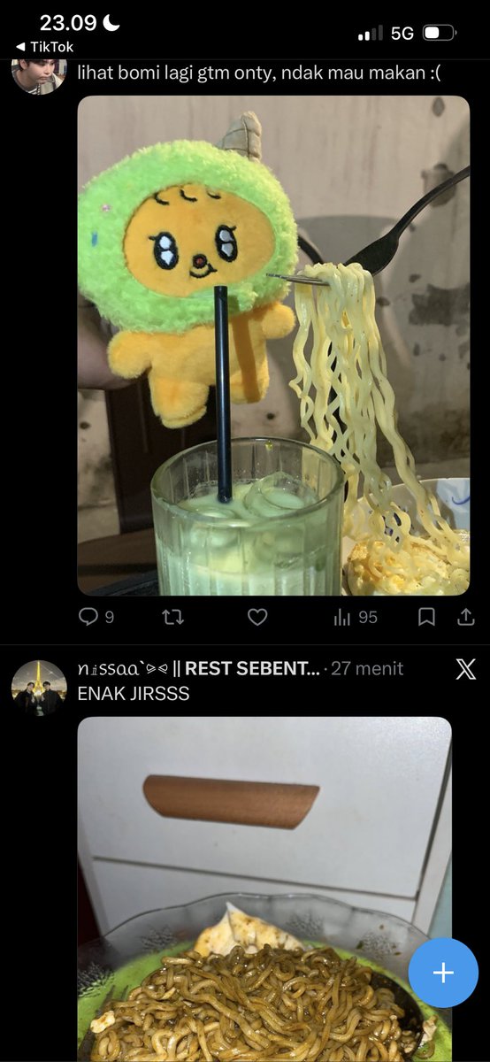 boomutt__'s tweet photo. kenapa twt kalian berdua lewat di aku pas malam sih mana sama sama mie… @capyboo_ @mwnchnbbo08 https://t.co/uxuxFpPziX